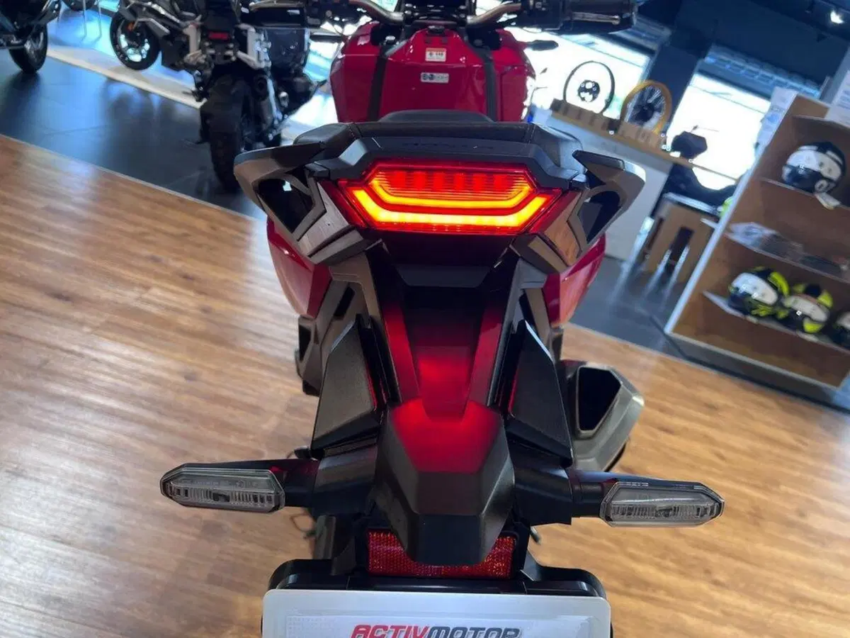 Honda X-ADV 750 DCT (2021 - 24) (10)