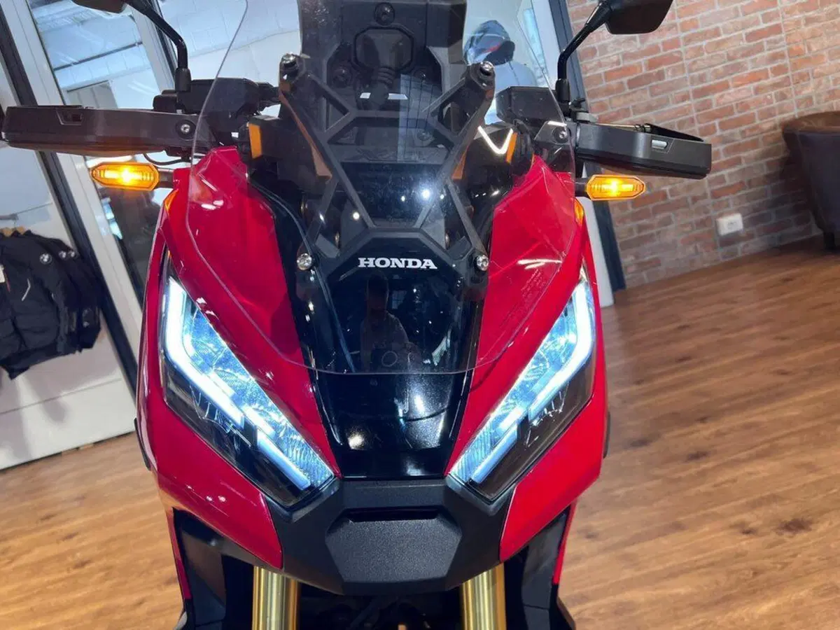 Honda X-ADV 750 DCT (2021 - 24) (9)