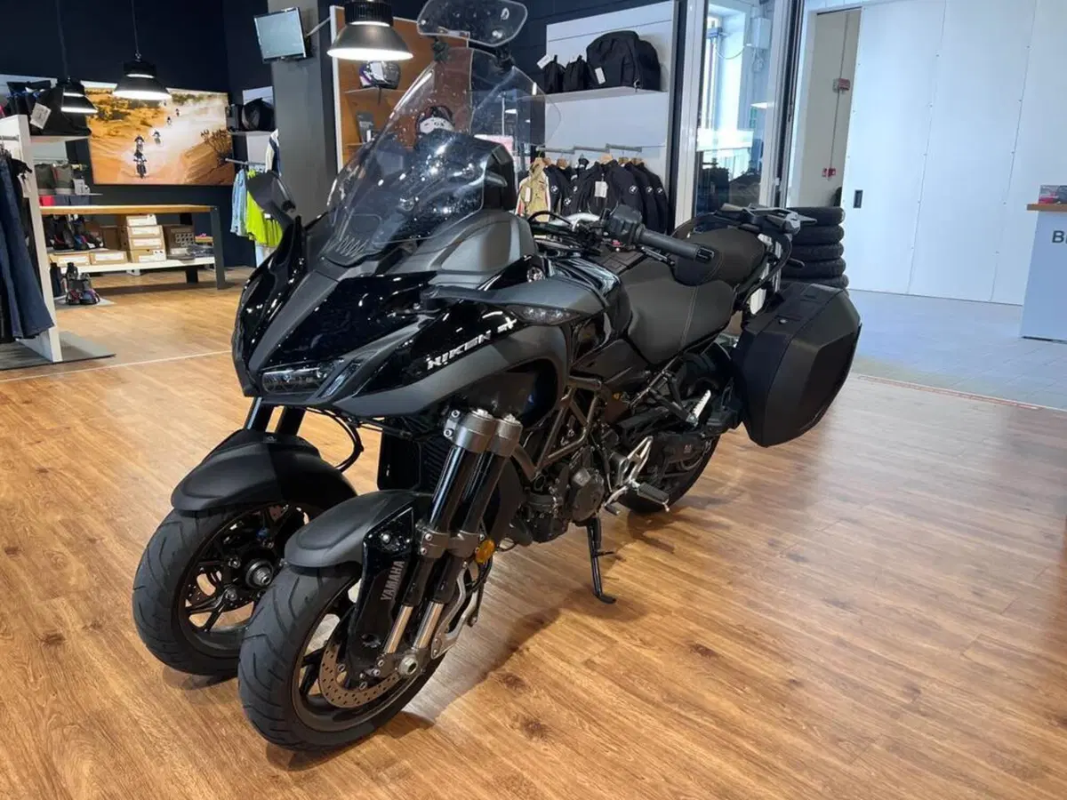 Yamaha Niken 890 GT (2023 - 26) (4)