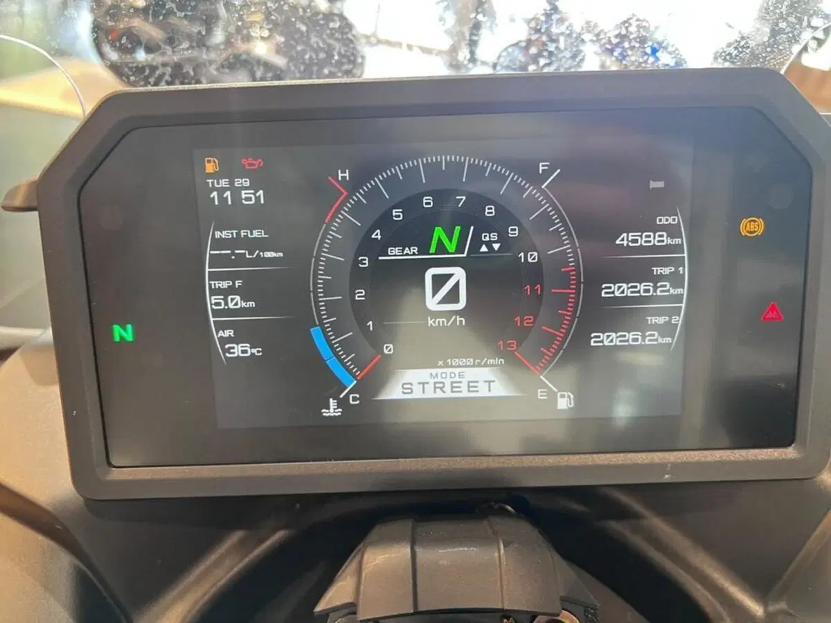 Yamaha Niken 890 GT (2023 - 26) (8)