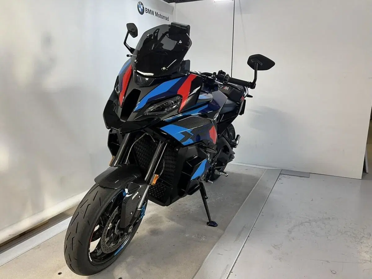 Bmw M 1000 XR (2024 - 27) (4)