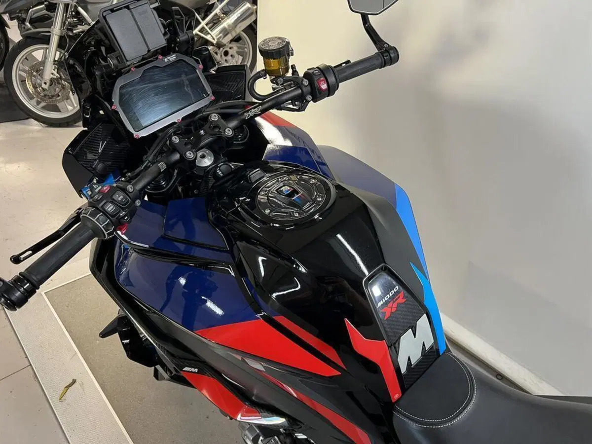 Bmw M 1000 XR (2024 - 27) (6)
