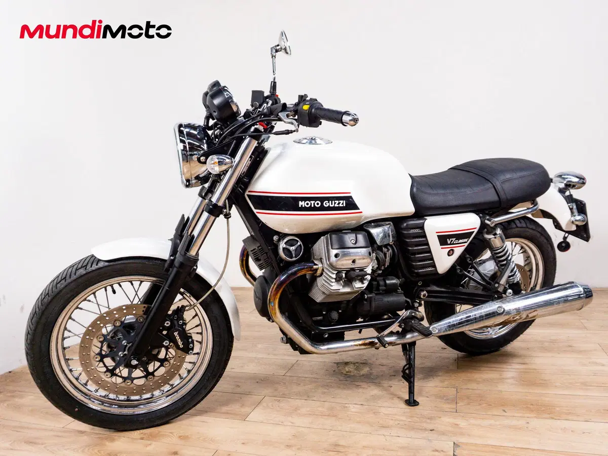 Moto Guzzi V7 Classic (2008 - 12) (6)