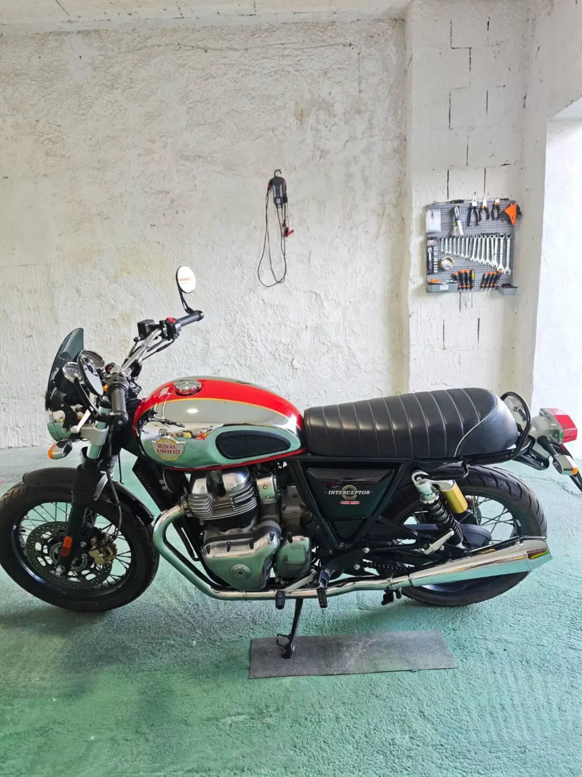 Royal Enfield Interceptor 650 (2021 - 26) (2)