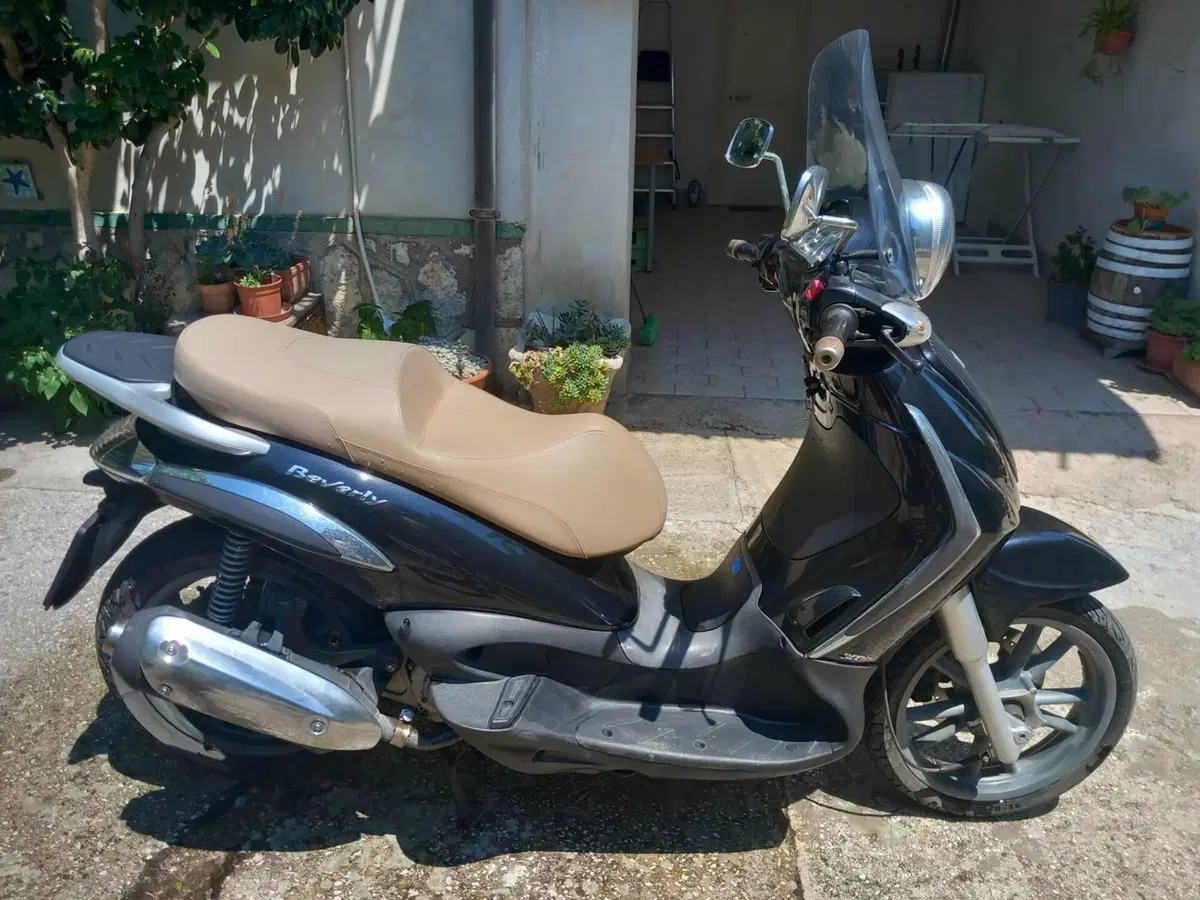 Piaggio Beverly 300 S i.e. (2015 - 16) (2)