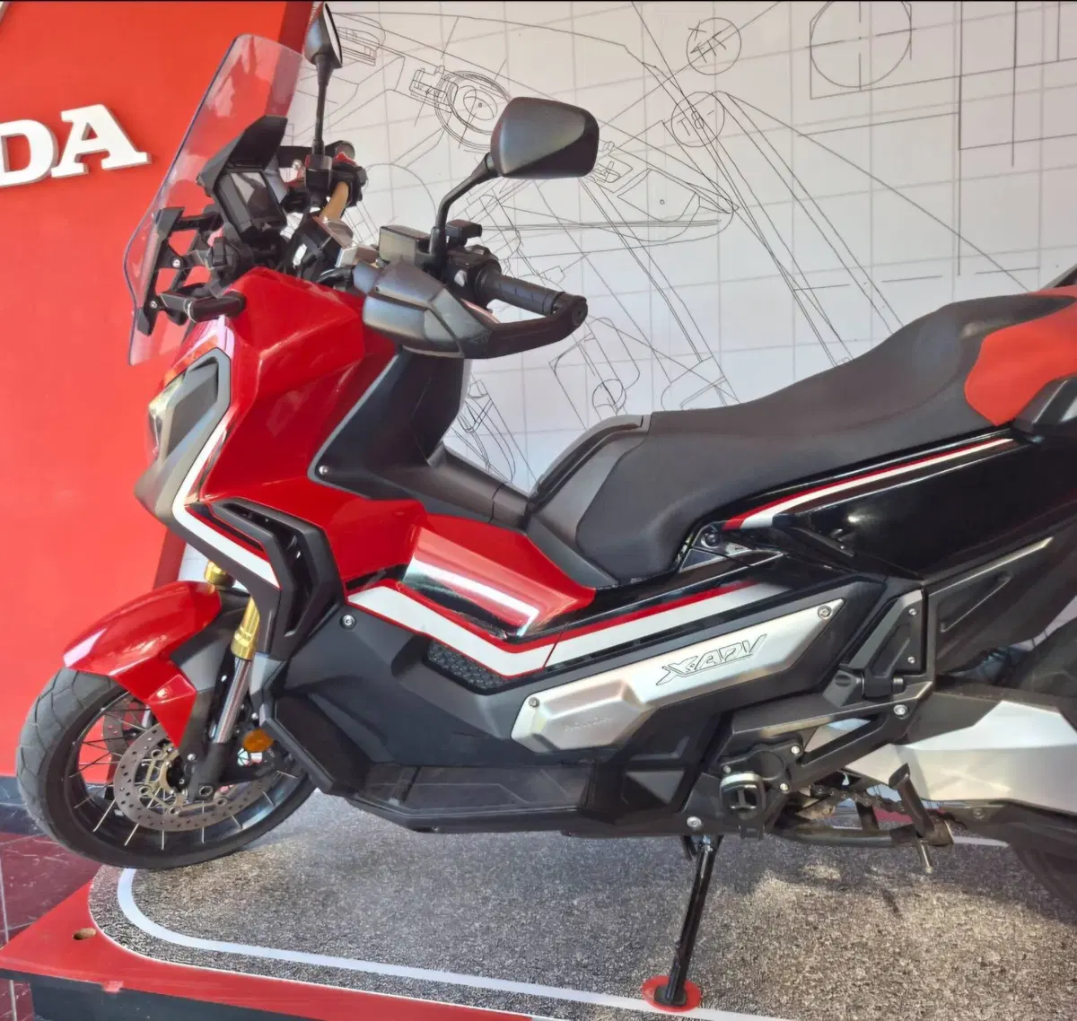 Honda X-ADV 750 (2018 - 20) (3)