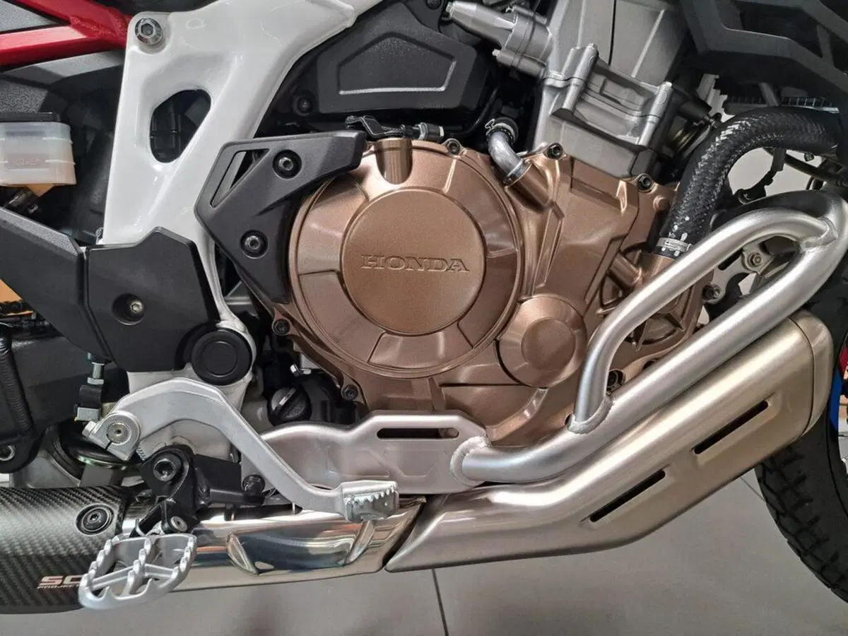 Honda Africa Twin CRF 1100L Travel Edition (2022 - 23) (6)