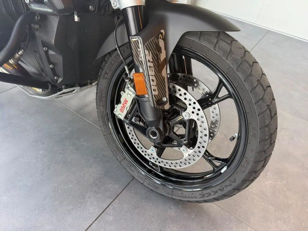 Bmw R 1300 GS (2023 - 26) (6)