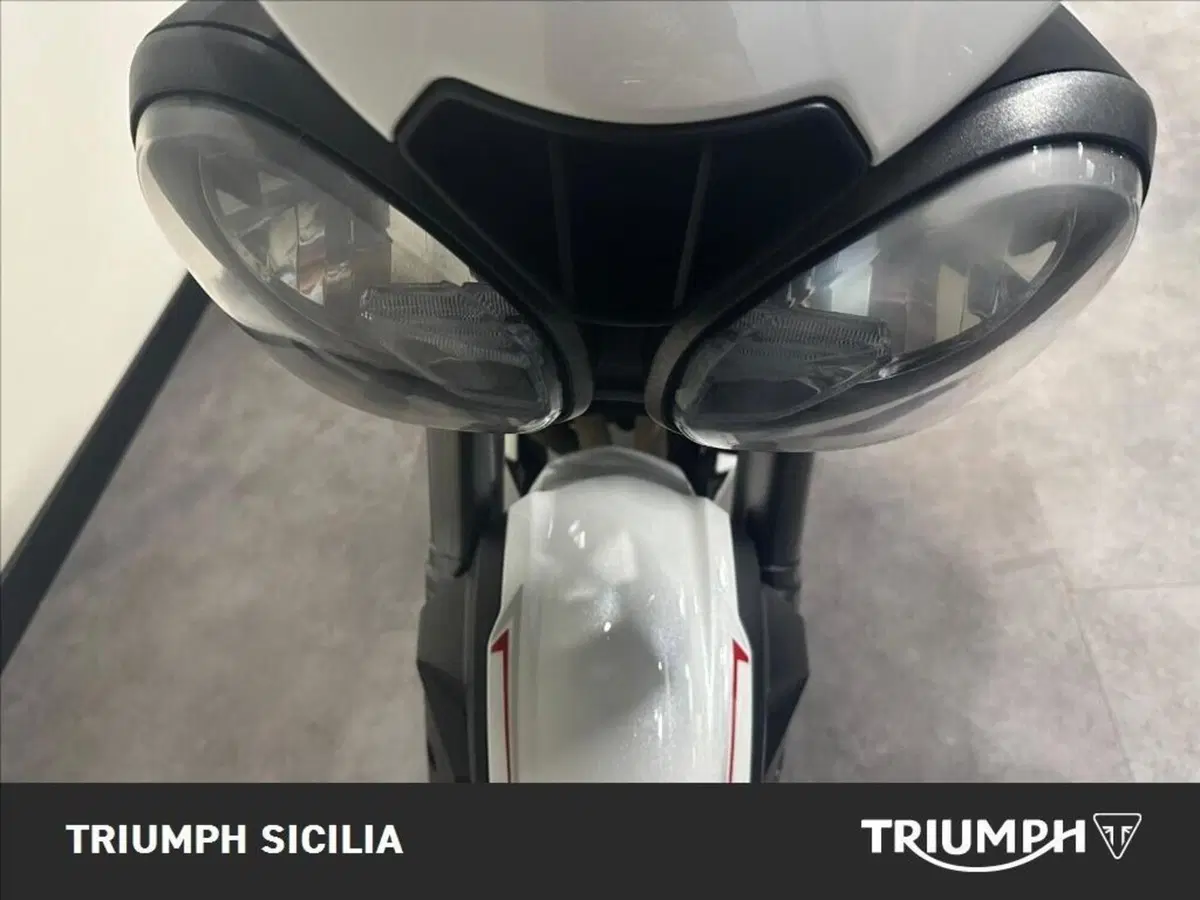 Triumph Street Triple RS (2017 - 19) (11)