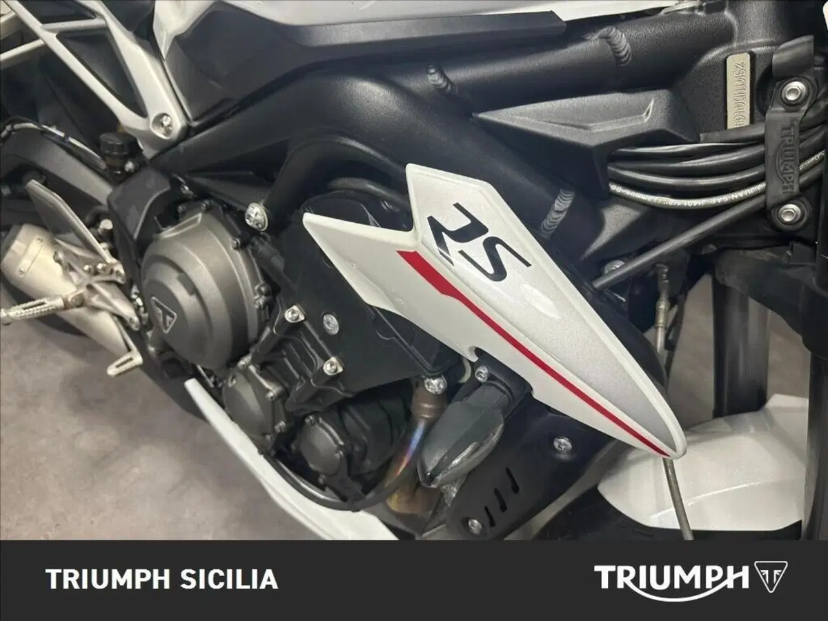 Triumph Street Triple RS (2017 - 19) (12)