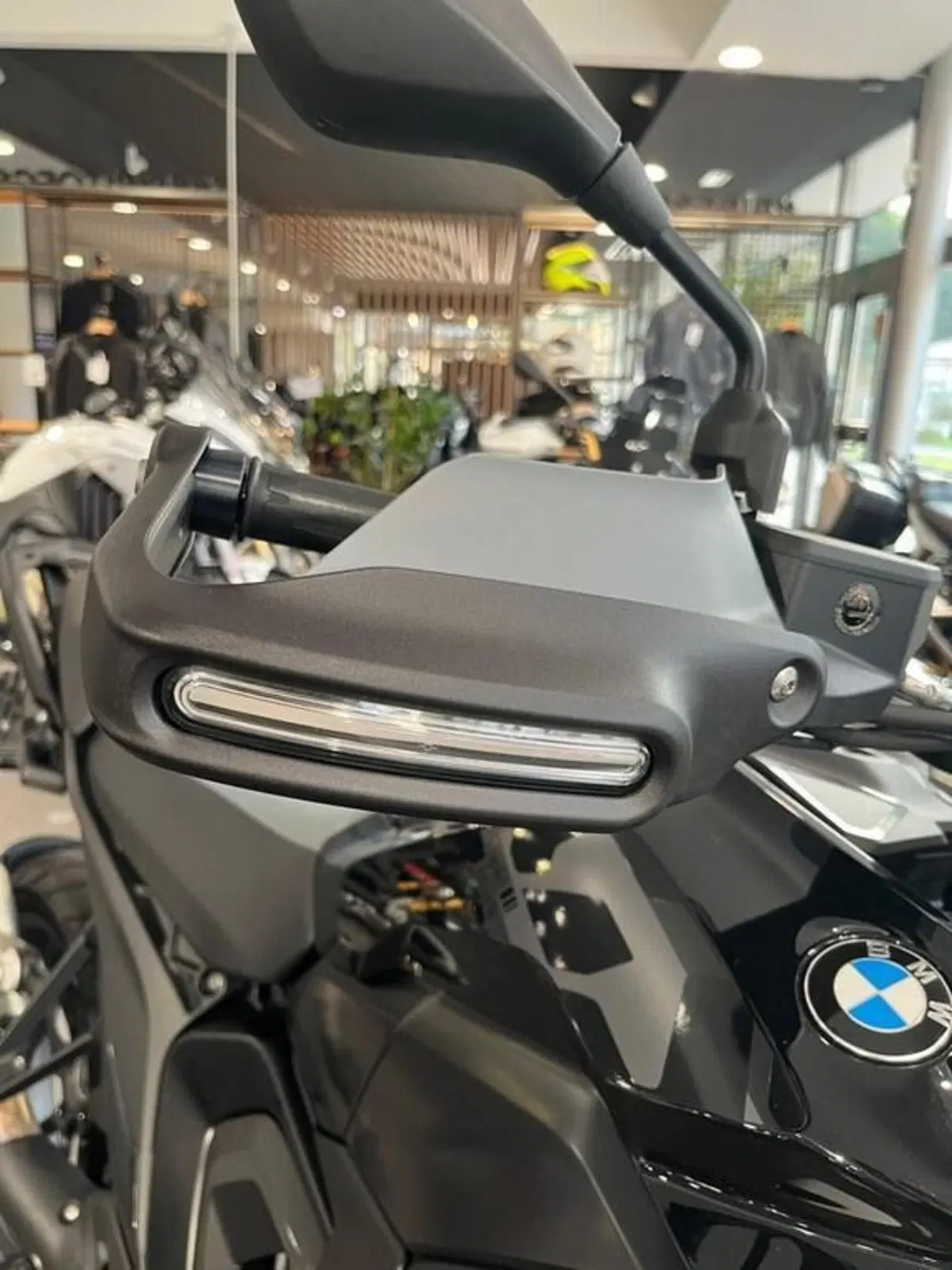 Bmw R 1300 GS (2023 - 26) (2)