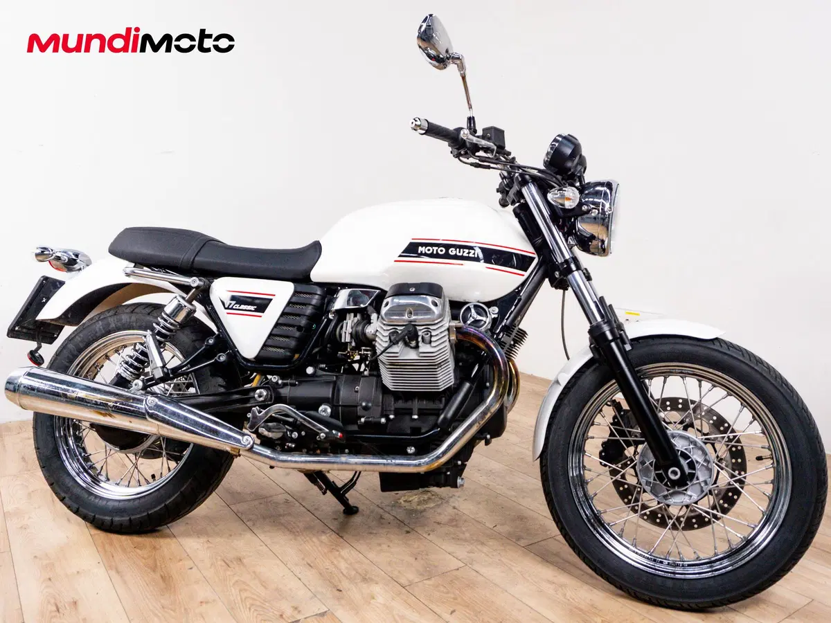 Moto Guzzi V7 Classic (2008 - 12) (2)