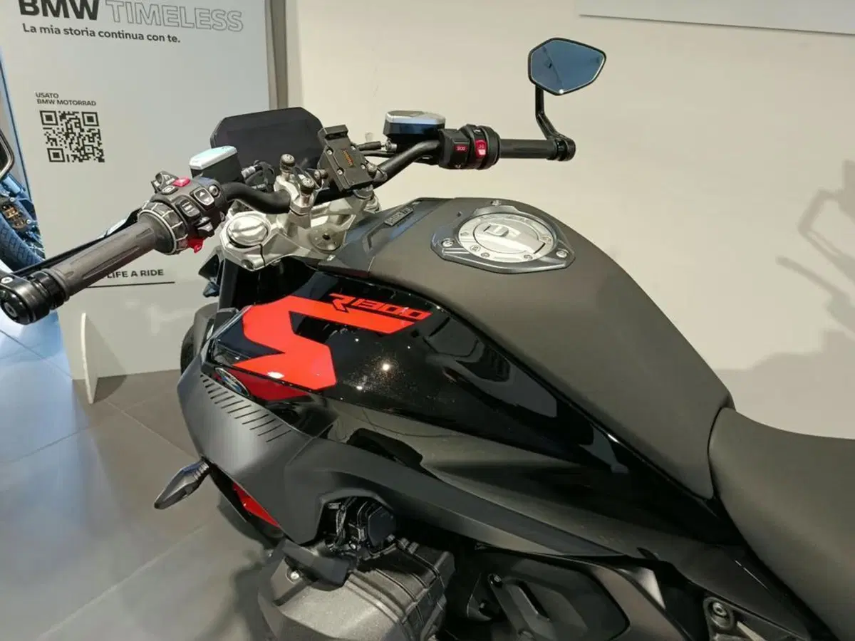Bmw R 1300 R (2026 - 27) (6)