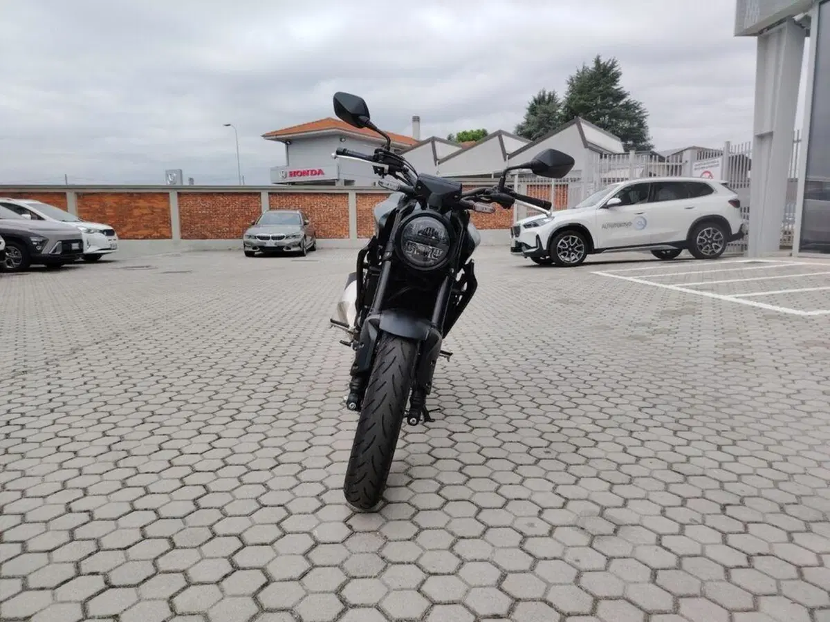 Honda CB 300 R (2022 - 26) (2)