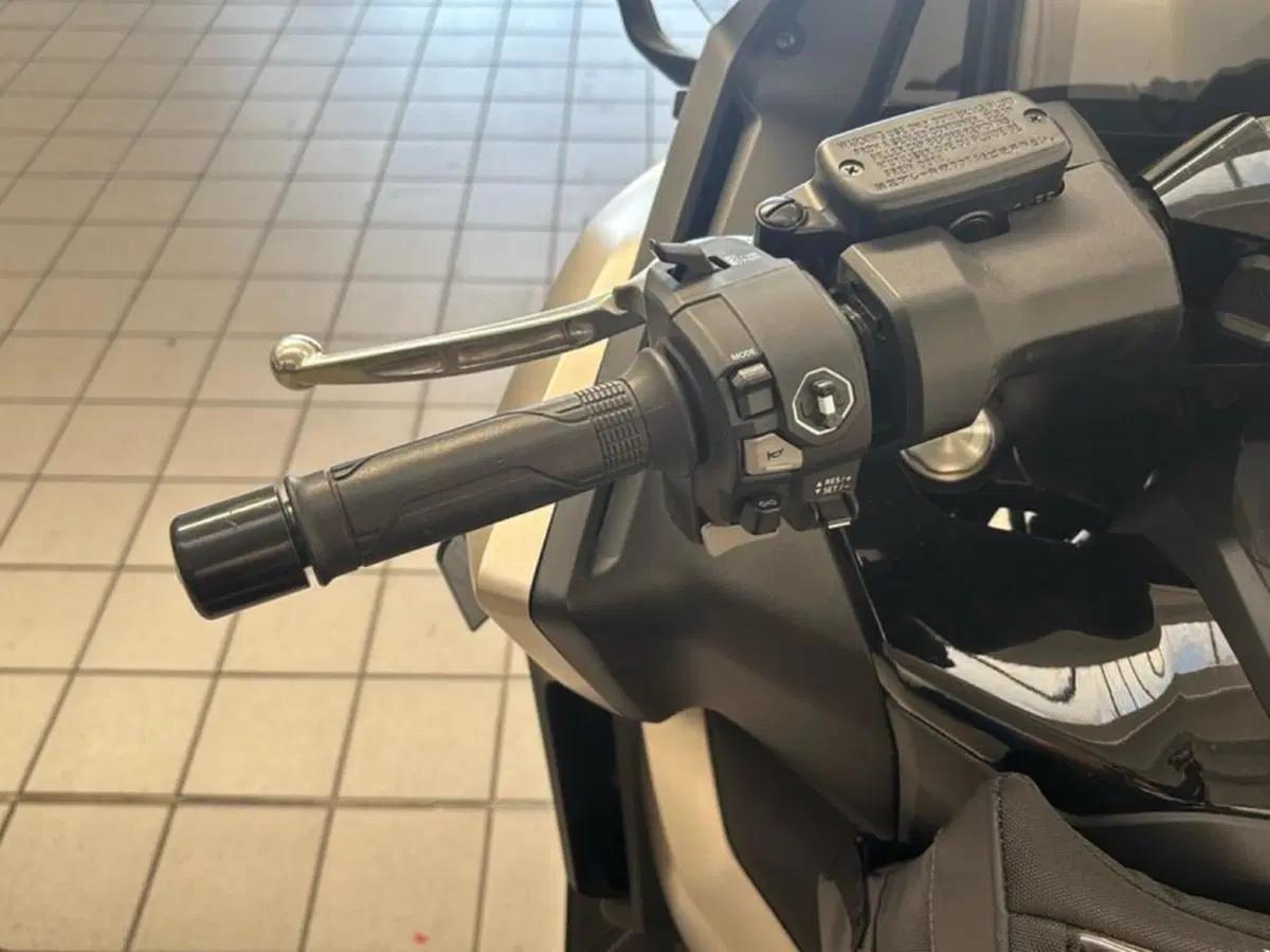 Honda Forza 750 DCT Travel (2021 - 24) (8)