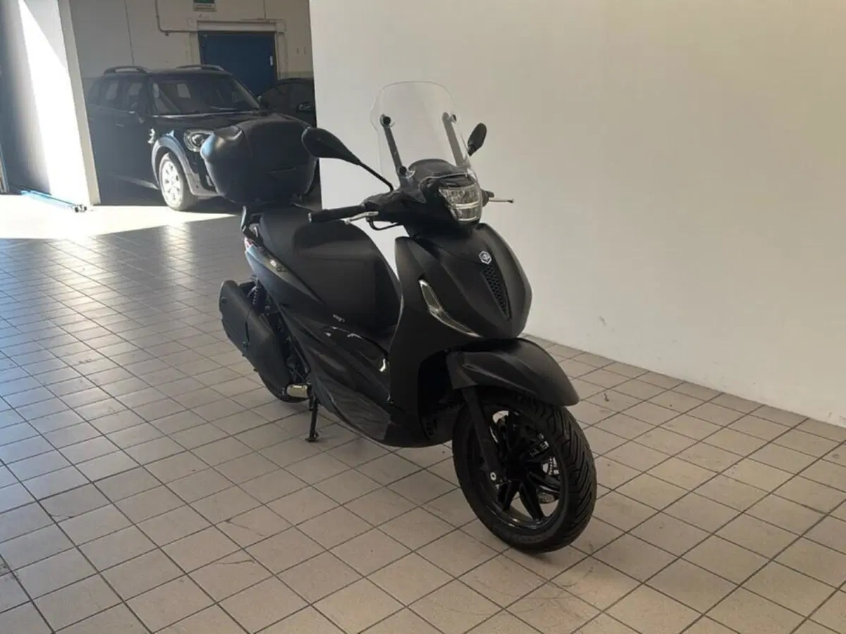 Piaggio Beverly 400 ABS-ASR (2021 - 24) (3)