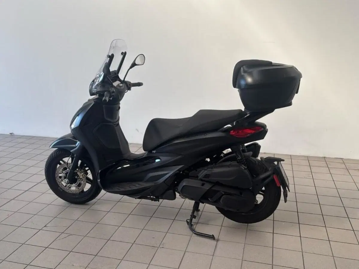 Piaggio Beverly 400 ABS-ASR (2021 - 24) (5)