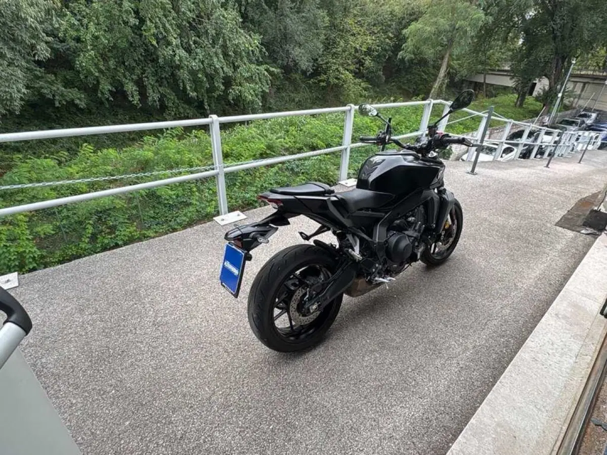 Yamaha MT-09 Y-AMT (2024 - 26) (7)