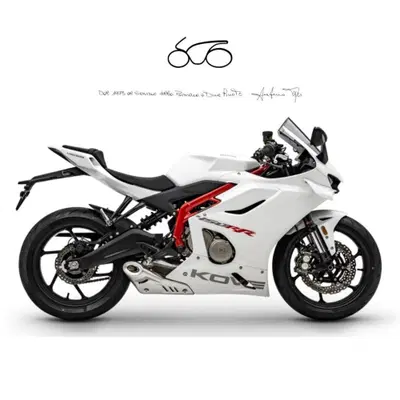Kove 450RR (2026) nuova