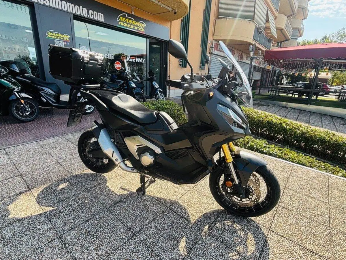 Honda X-ADV 750 DCT (2021 - 24) (4)
