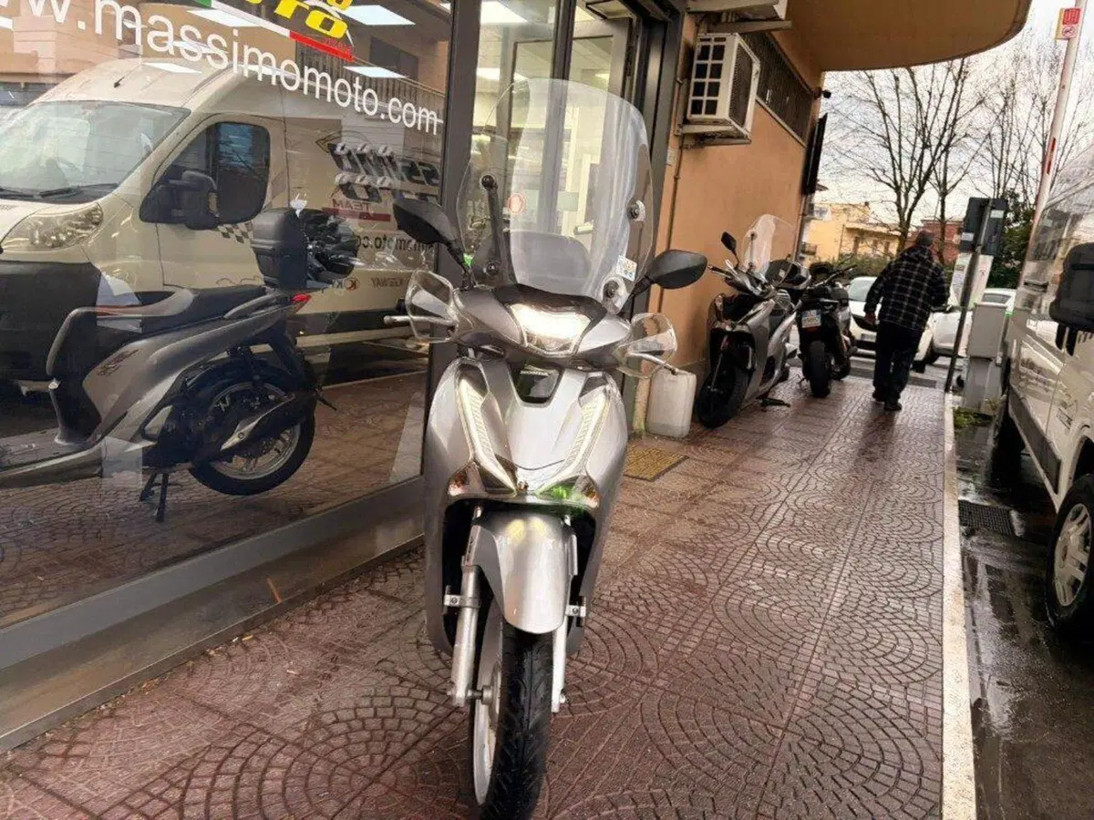 Honda SH 150i (2017 - 19) (6)