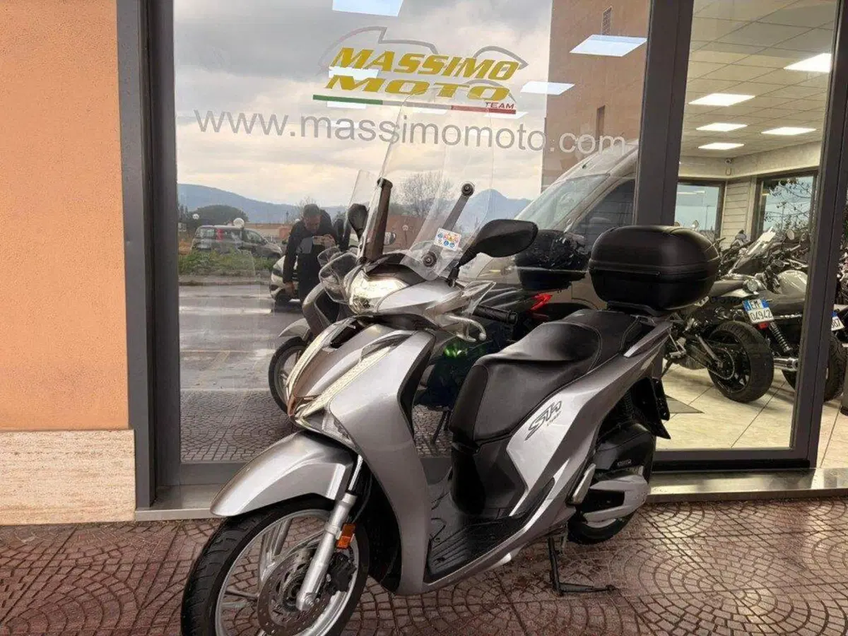 Honda SH 150i (2017 - 19) (14)