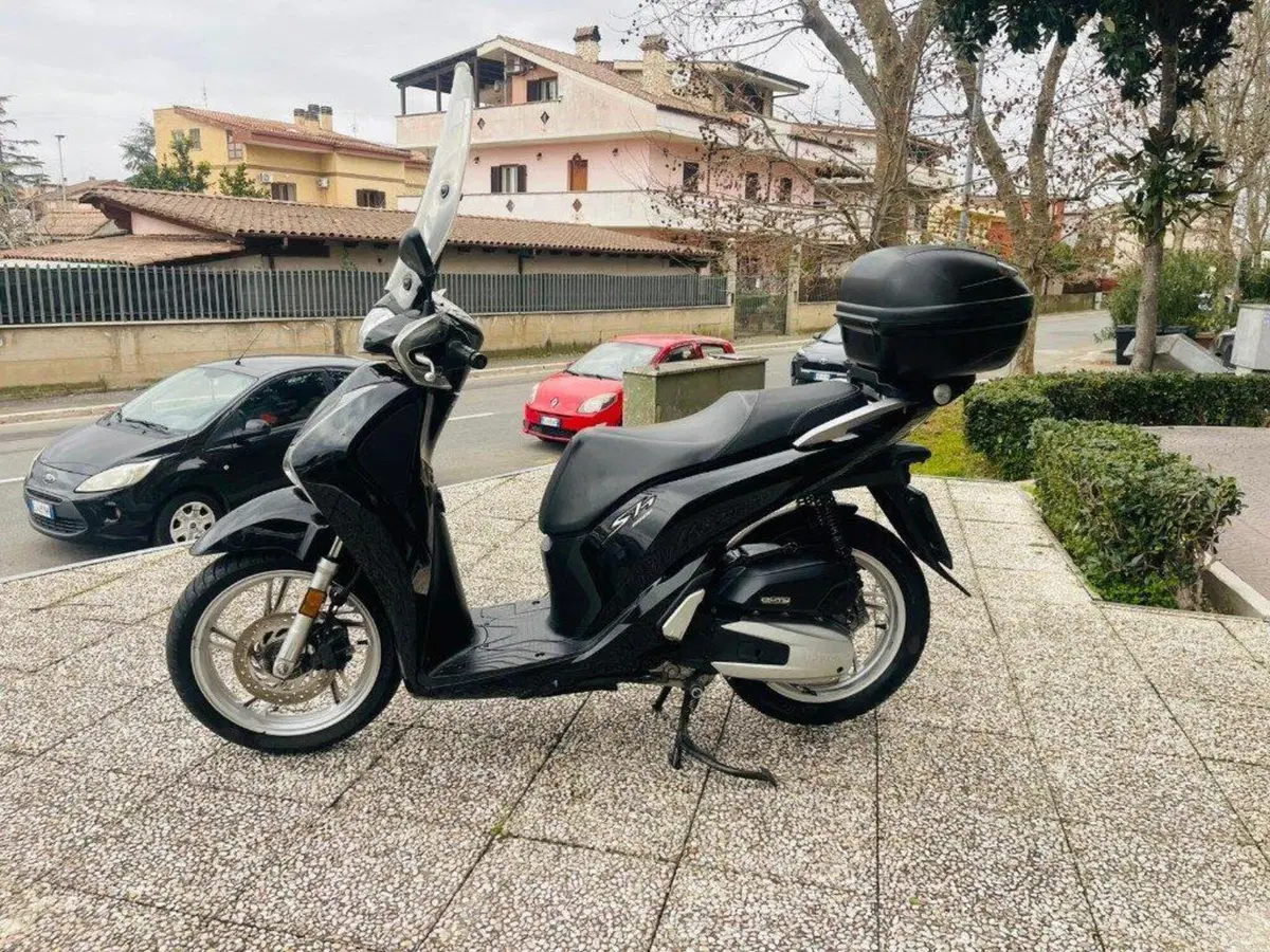 Honda SH 150i (2017 - 19) (8)
