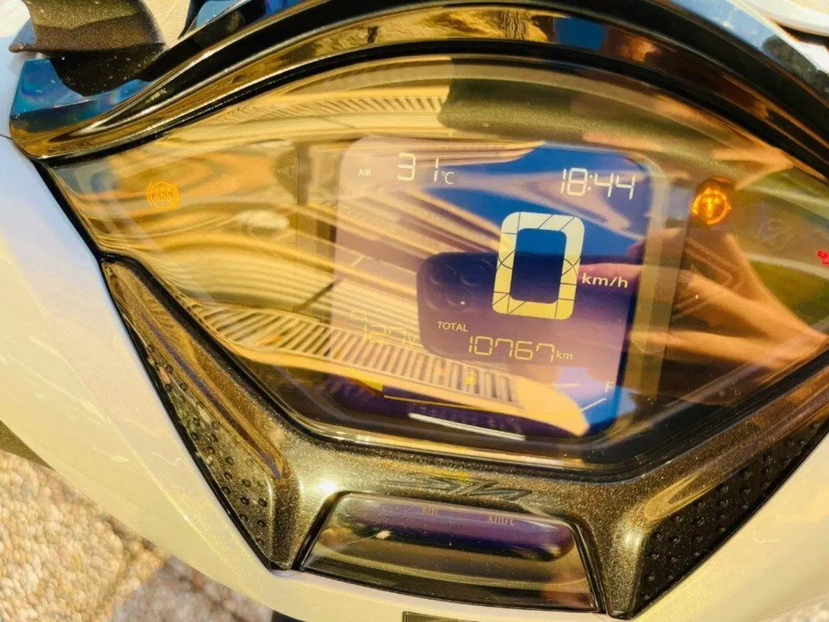 Honda SH 350i Sport (2025 - 26) (7)