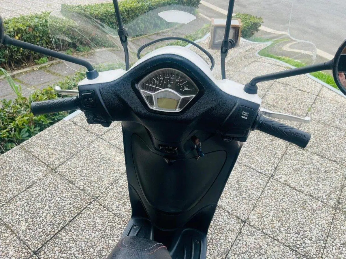 Piaggio Liberty 150 3V ABS (2021 - 24) (6)