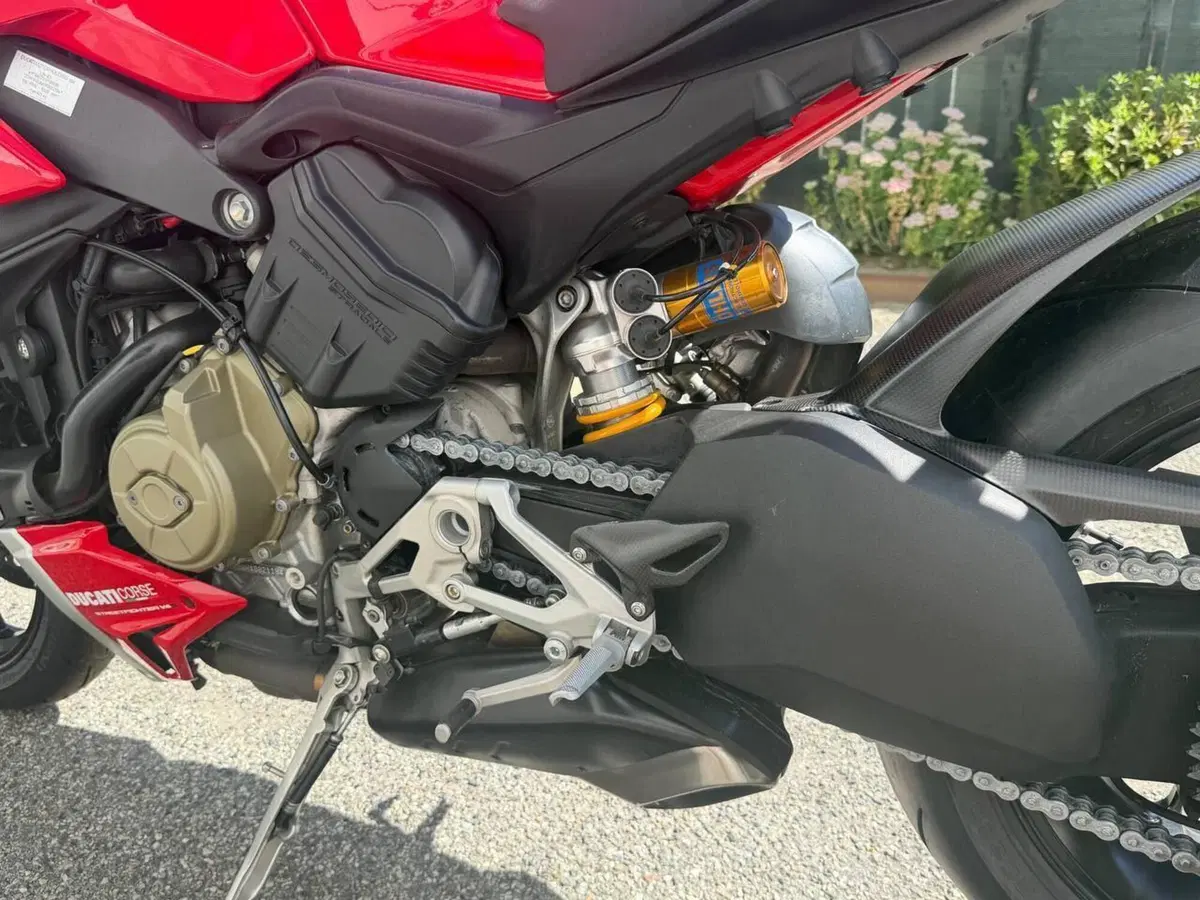 Ducati Streetfighter V4 1100 S (2021 - 22) (6)