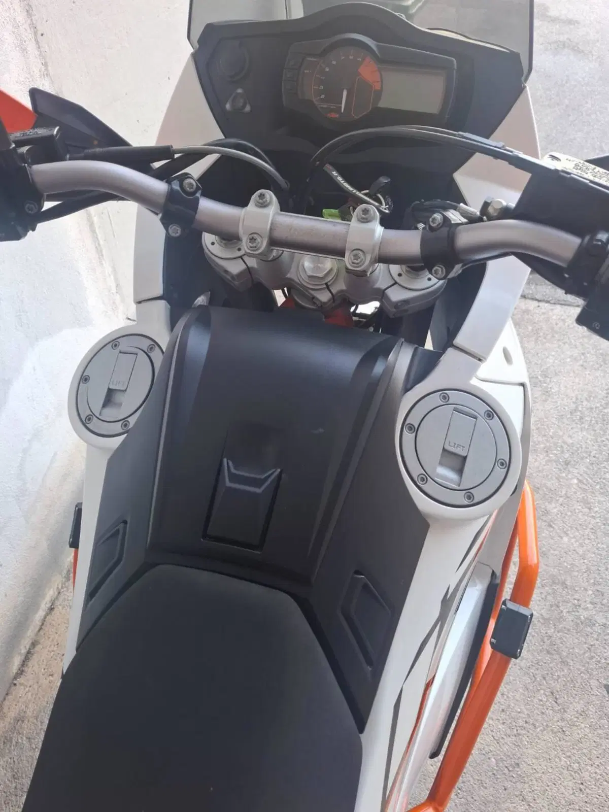 KTM 990 Adventure R (2012 - 14) (2)
