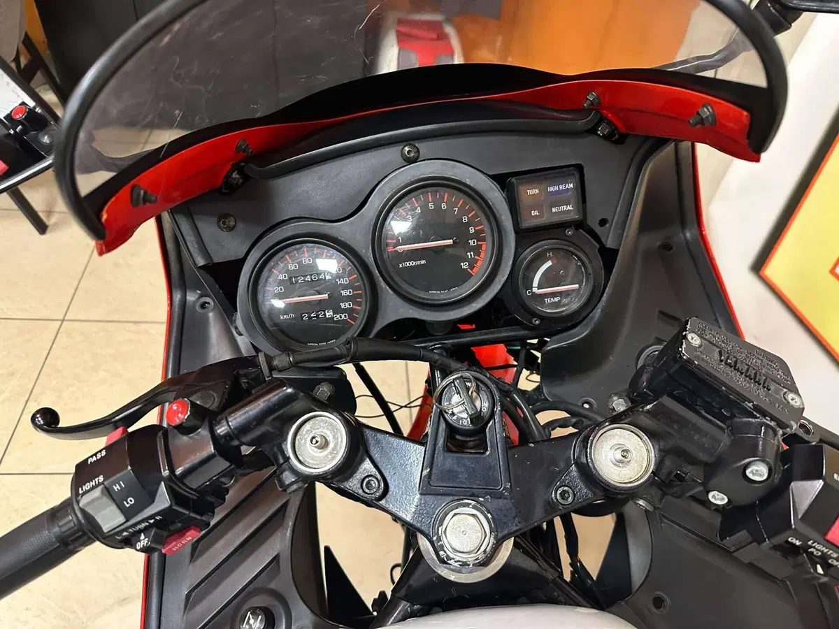 Yamaha RD 350 LCF (1988 - 93) (7)