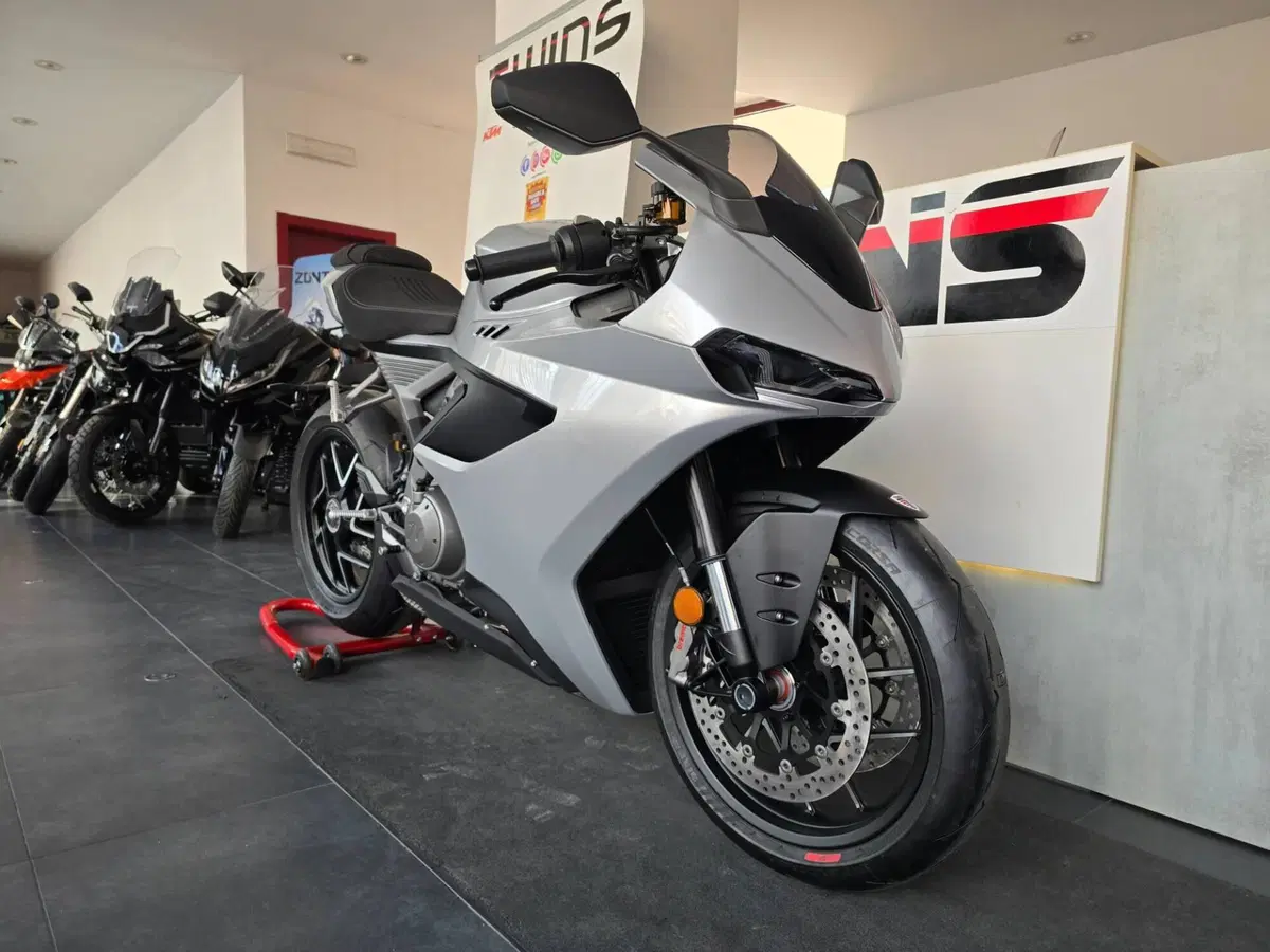Norton Manx R (2026) (2)