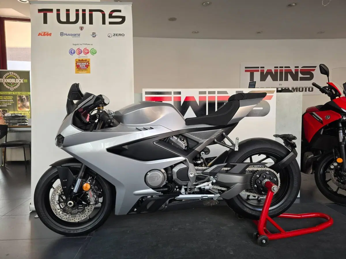 Norton Manx R (2026) (5)