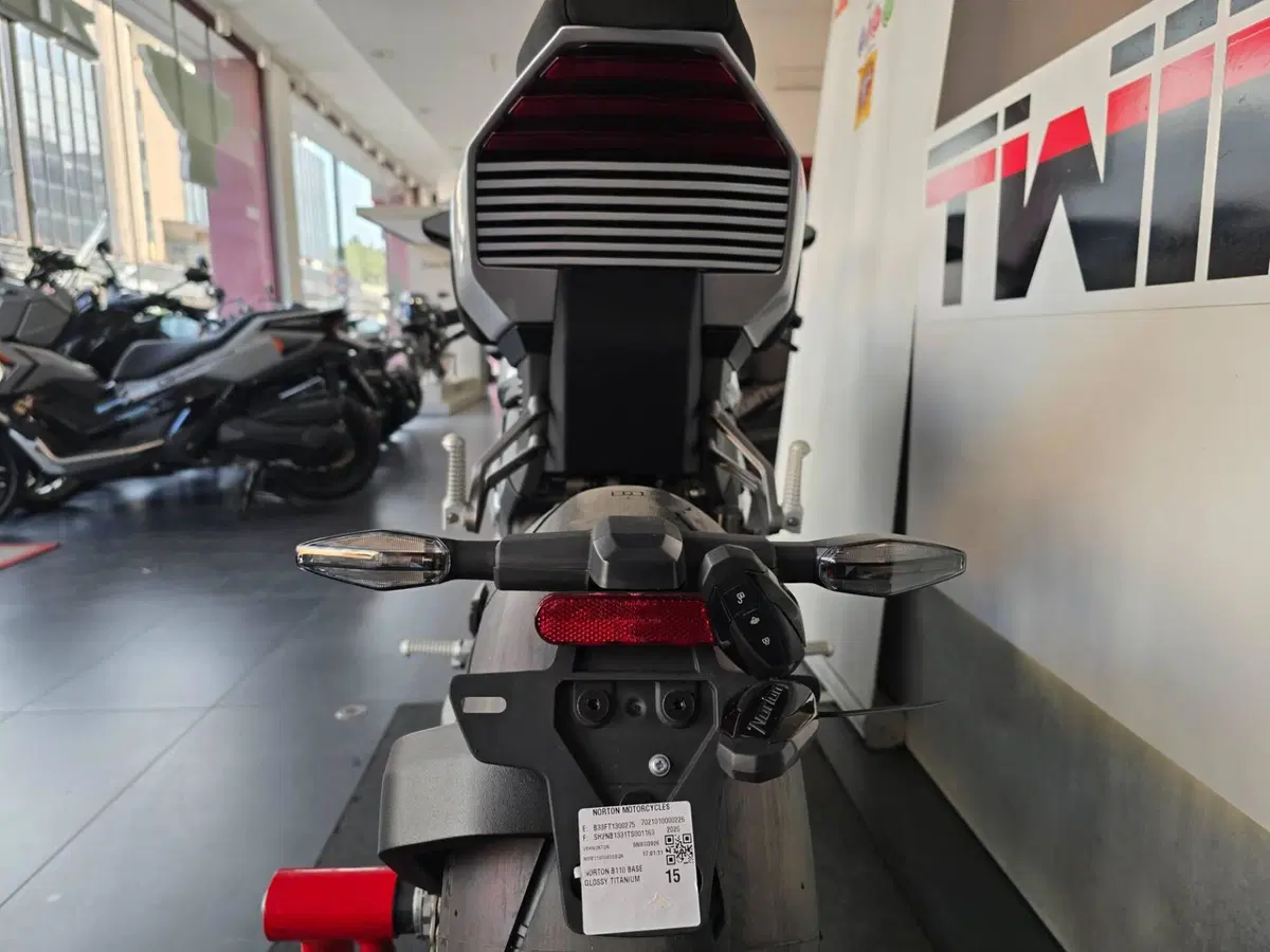 Norton Manx R (2026) (7)
