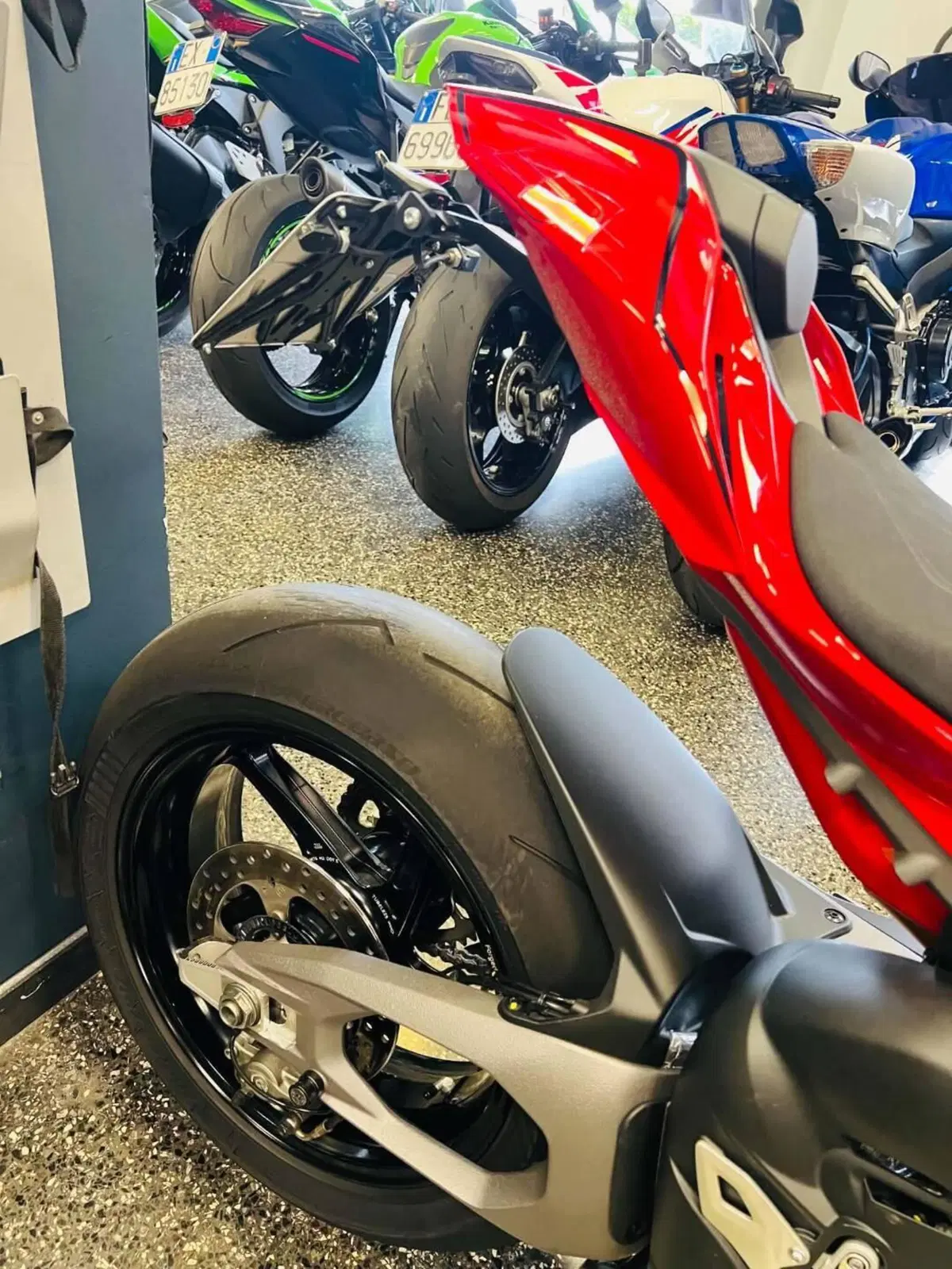Ducati Panigale V4 S (2025 - 26) (4)