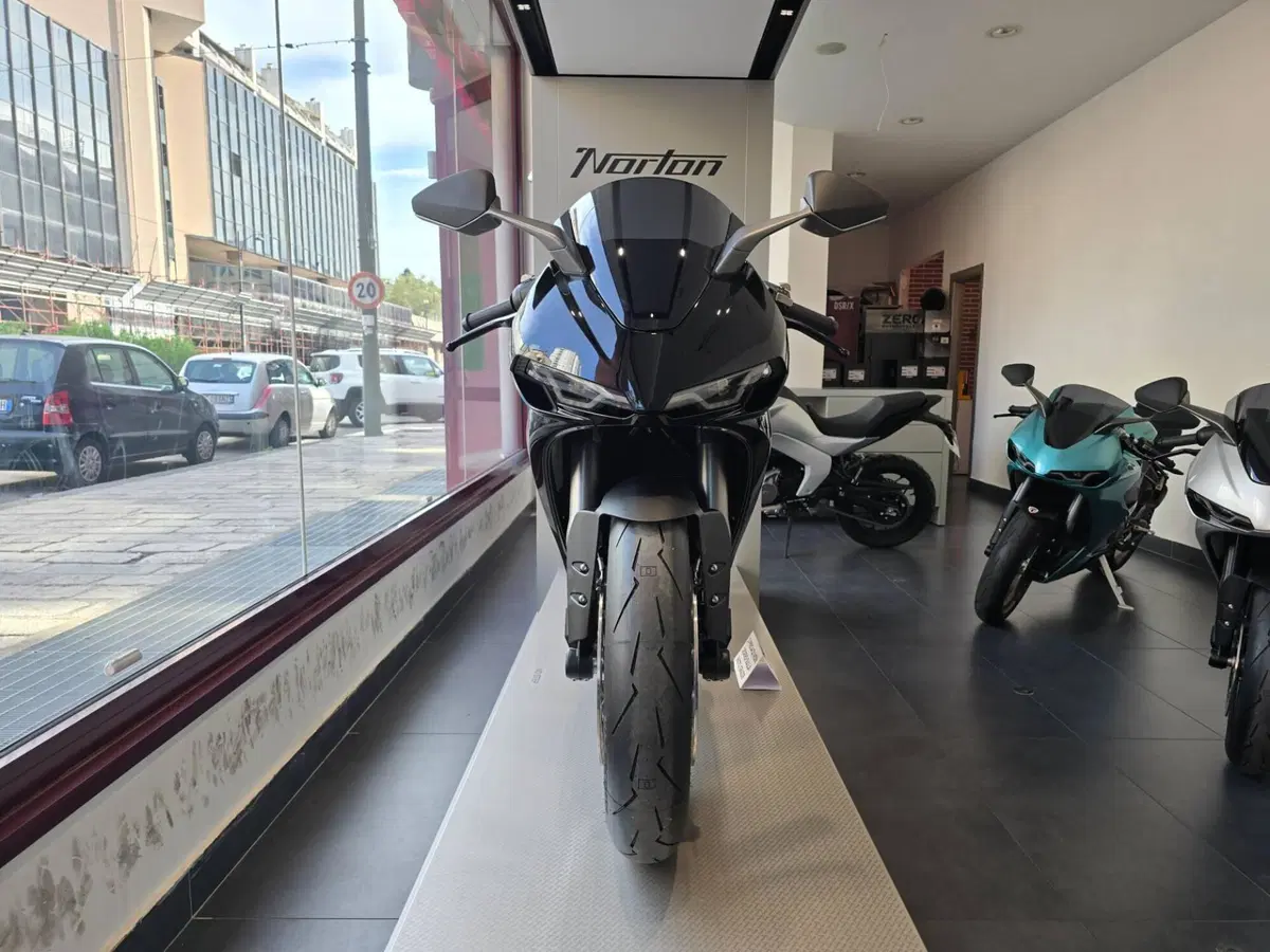 Norton Manx R (2026) (3)