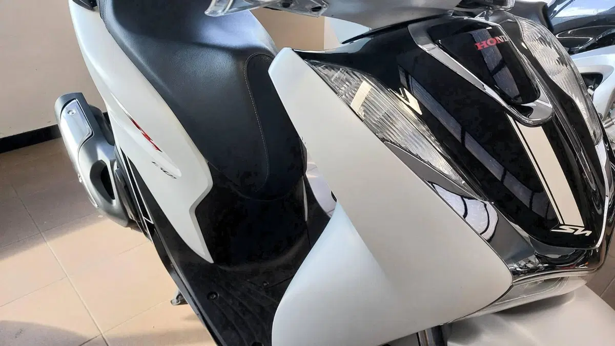 Honda SH 150i Sport (2022 - 23) (2)
