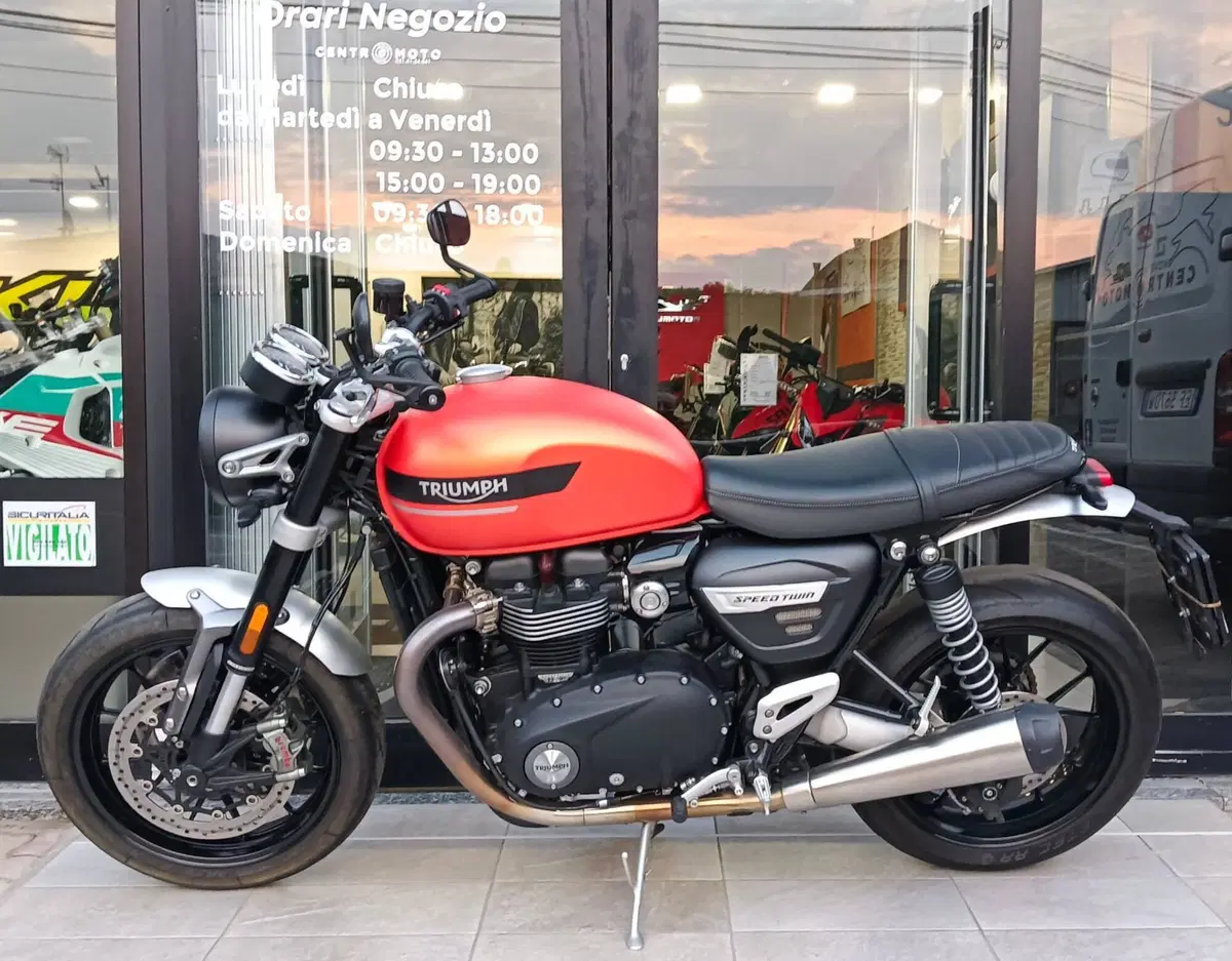 Triumph Speed Twin 1200 (2021 - 24) (4)