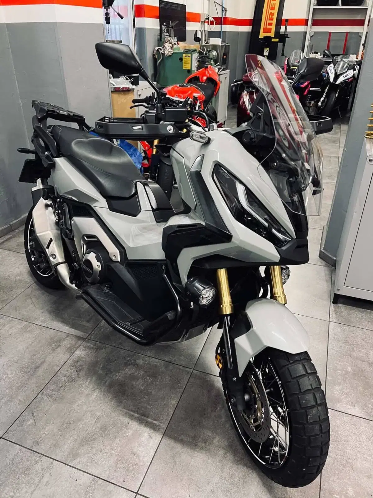Honda X-ADV 750 DCT Travel (2021 - 24)