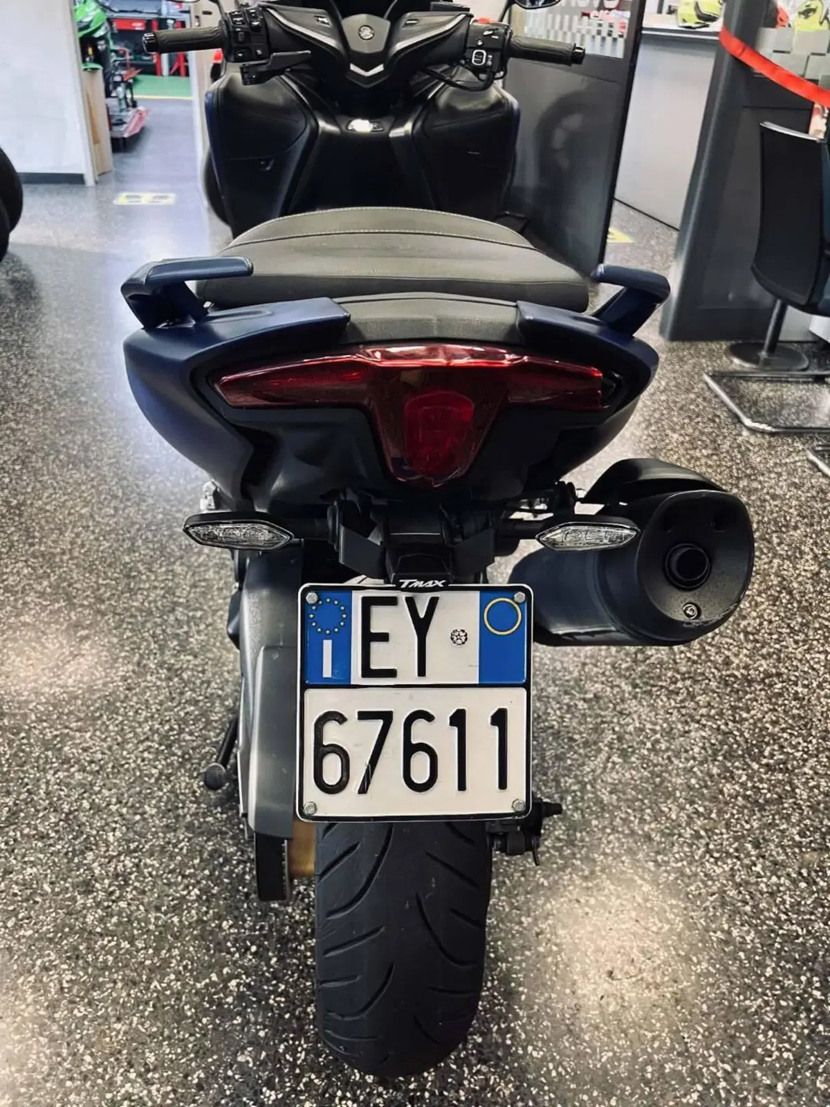 Yamaha T-Max 560 Tech Max (2021) (8)
