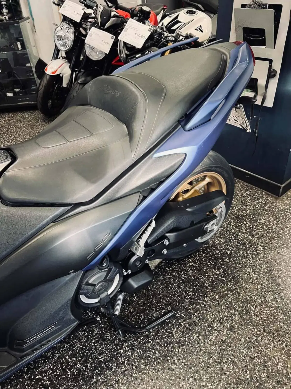 Yamaha T-Max 560 Tech Max (2021) (11)