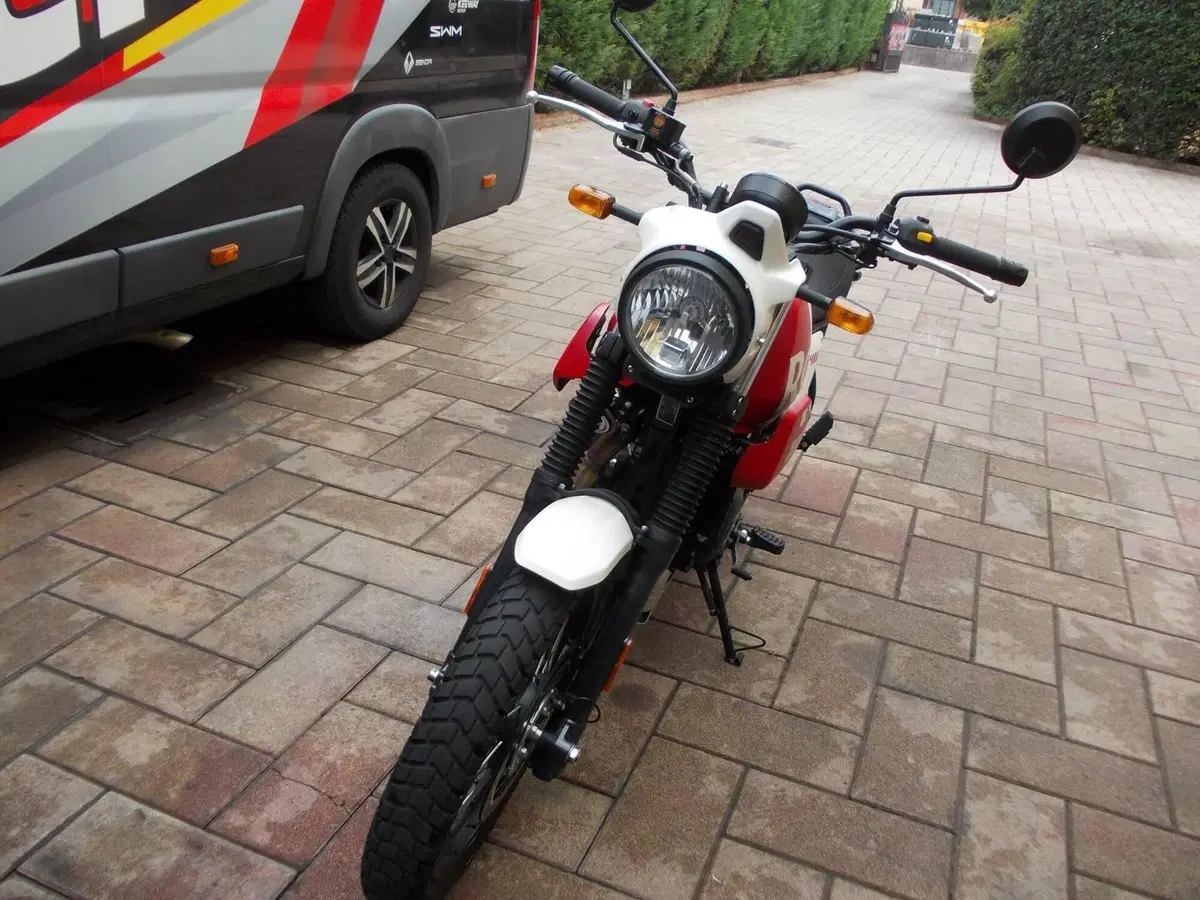 Royal Enfield Himalayan 411 (2021 - 24) (5)