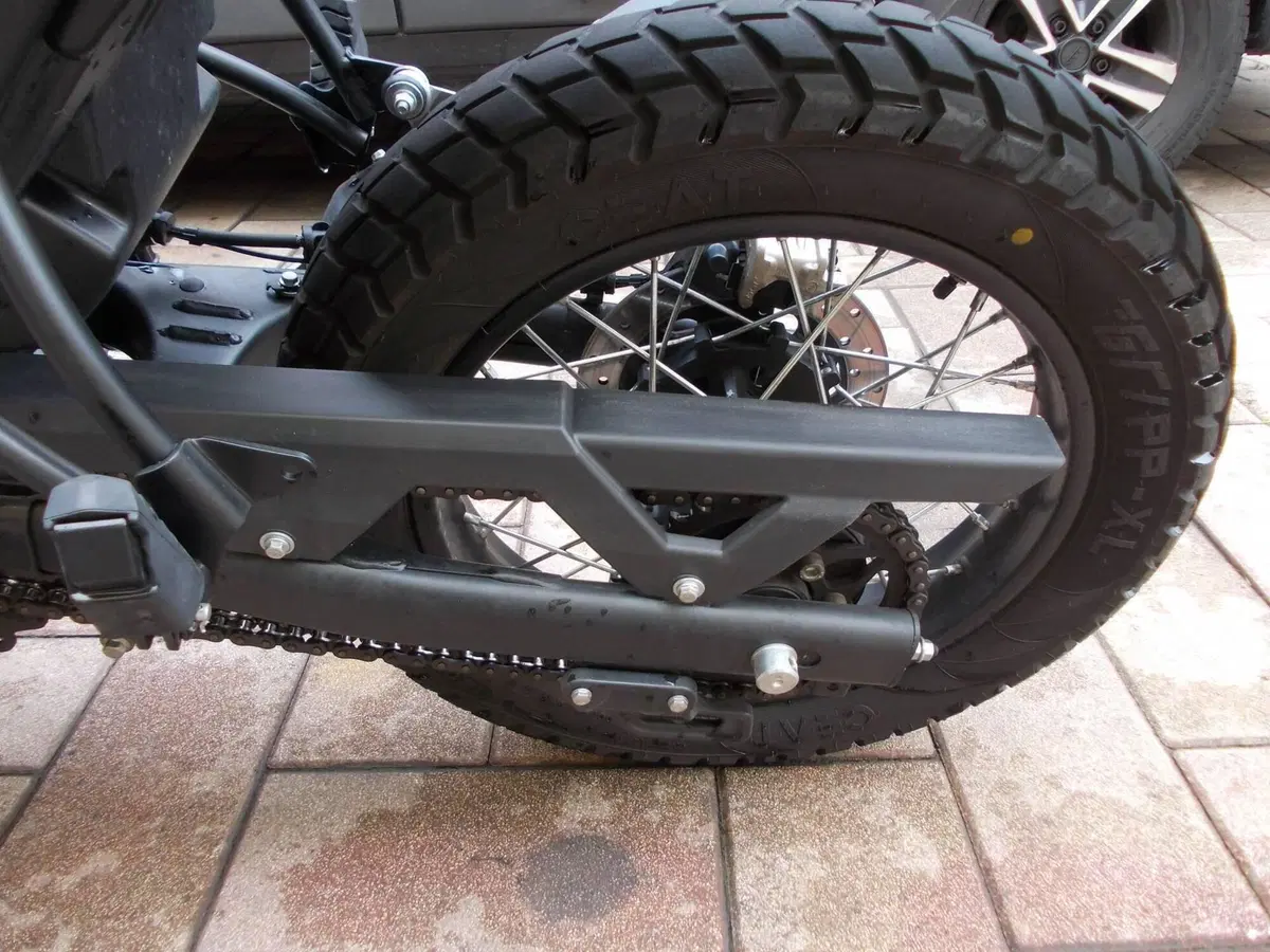 Royal Enfield Himalayan 411 (2021 - 24) (10)