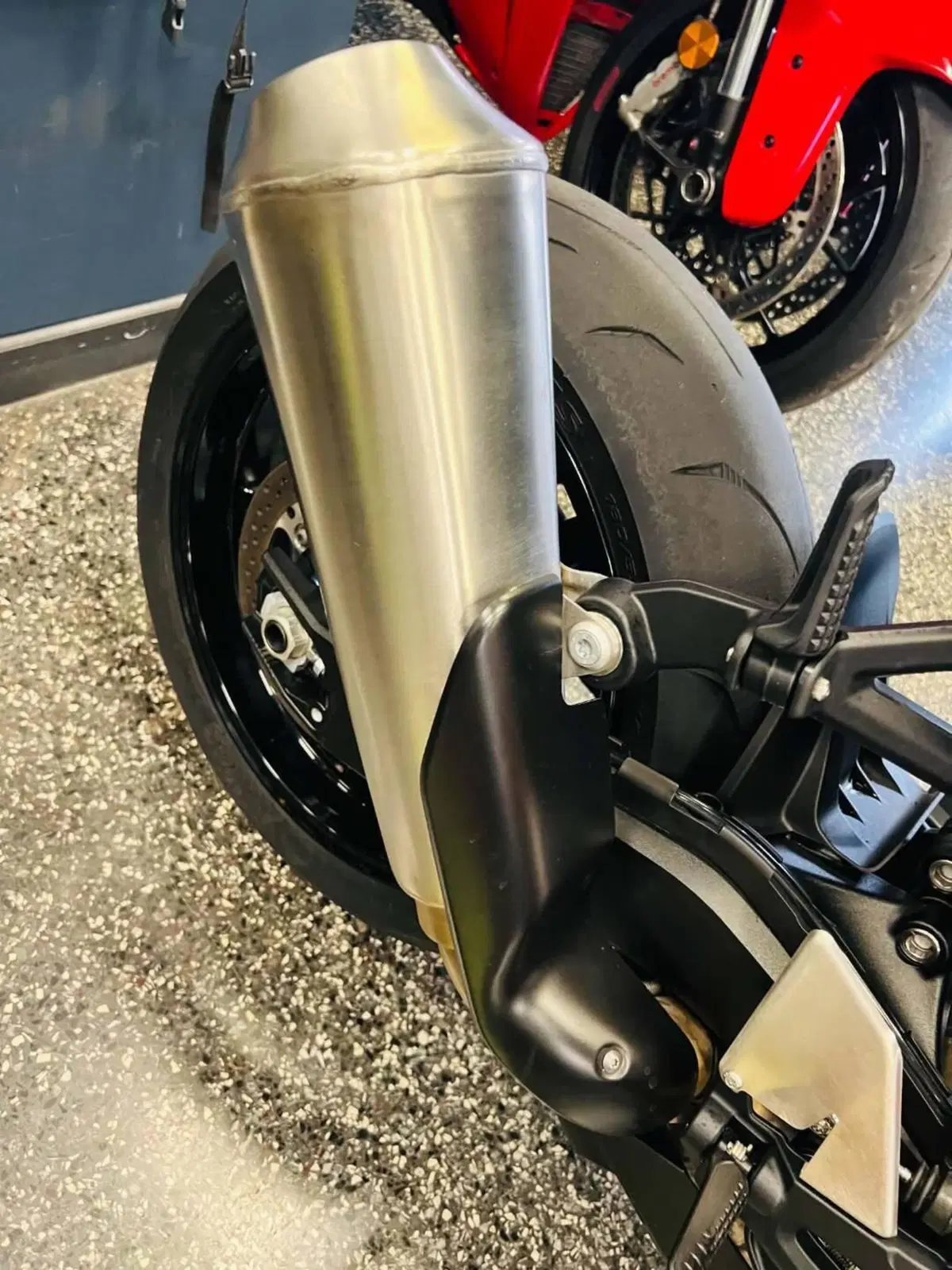 KTM 990 RC R (2026) (10)