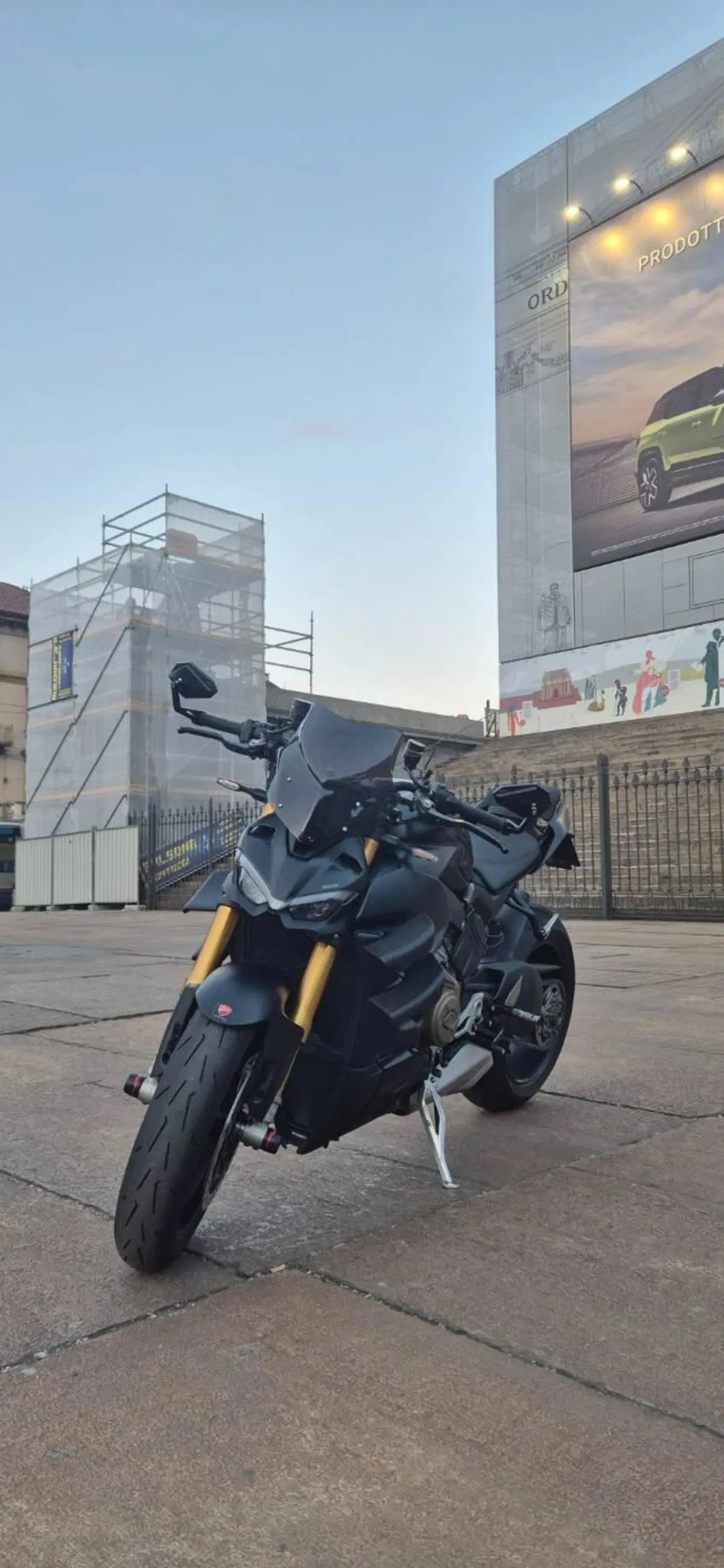 Ducati Streetfighter V4 1100 S (2021 - 22) (5)