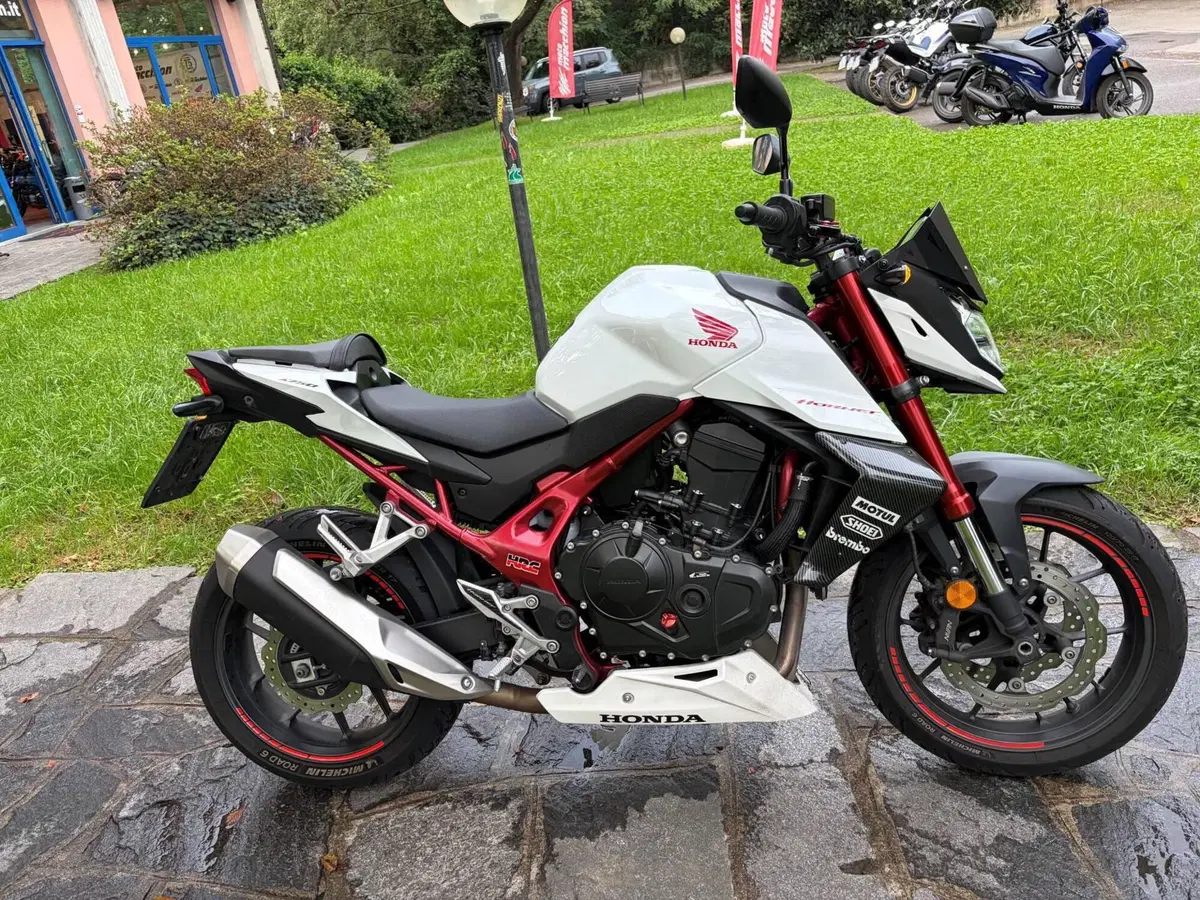Honda CB 750 Hornet (2023 - 24)