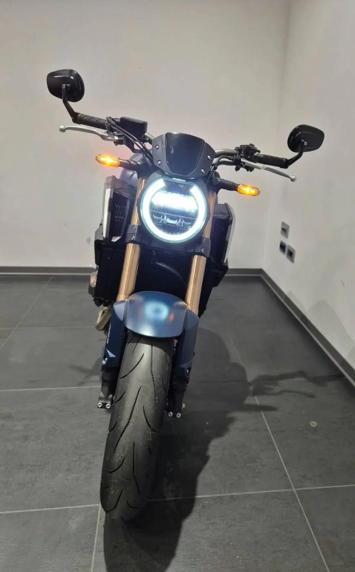 Honda CB 650 R (2021 - 23) (4)