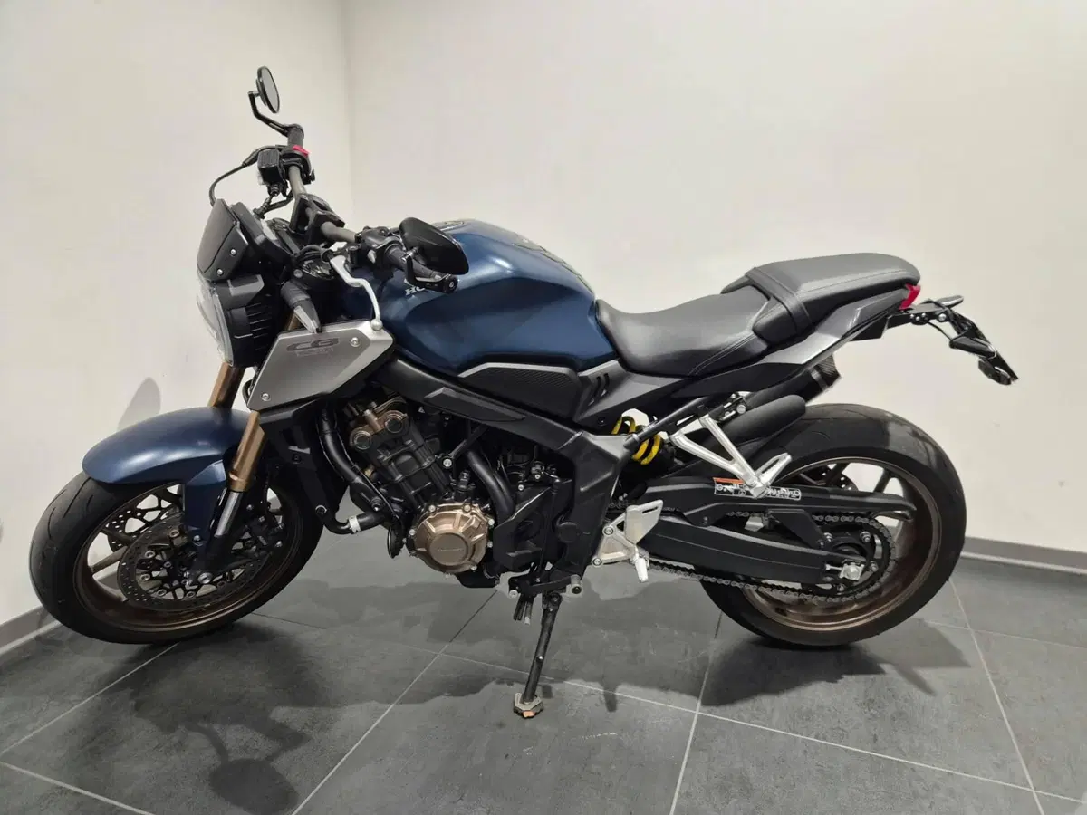 Honda CB 650 R (2021 - 23) (2)