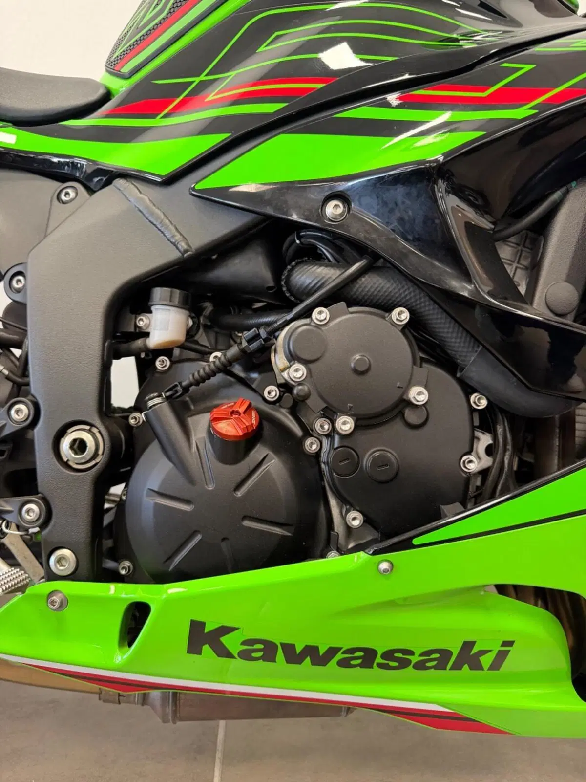 Kawasaki Ninja 636 ZX-6R (2024 - 26) (8)